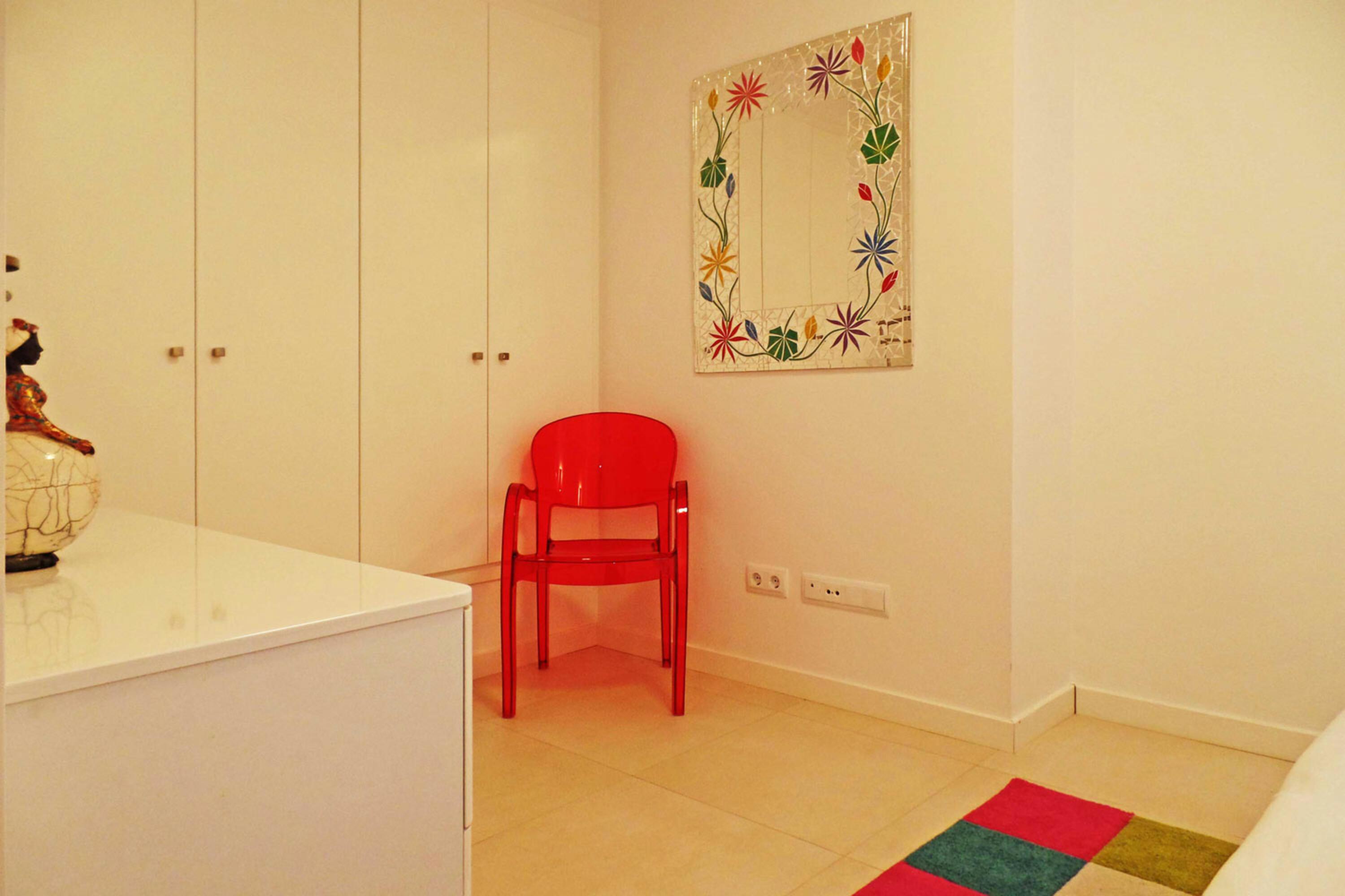 Luxe appartement direct aan het strand van Cala Montgó bij L'Escala in Spanje voor 6 personen foto 31