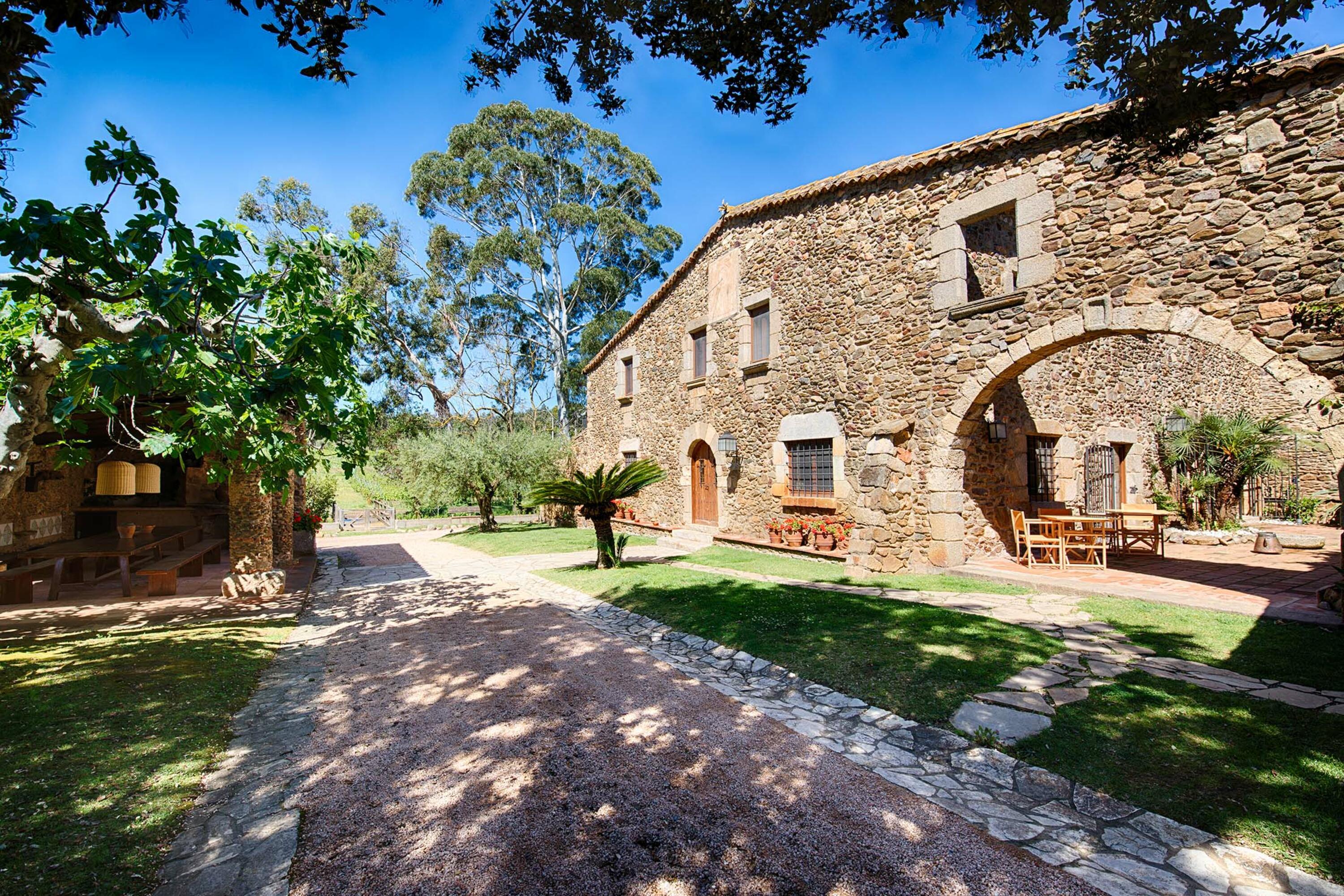 Mas Pagès Gran - Ruim appartement in de masia van een prachtig wijn in Palamos, Spanje voor 3 personen foto 2
