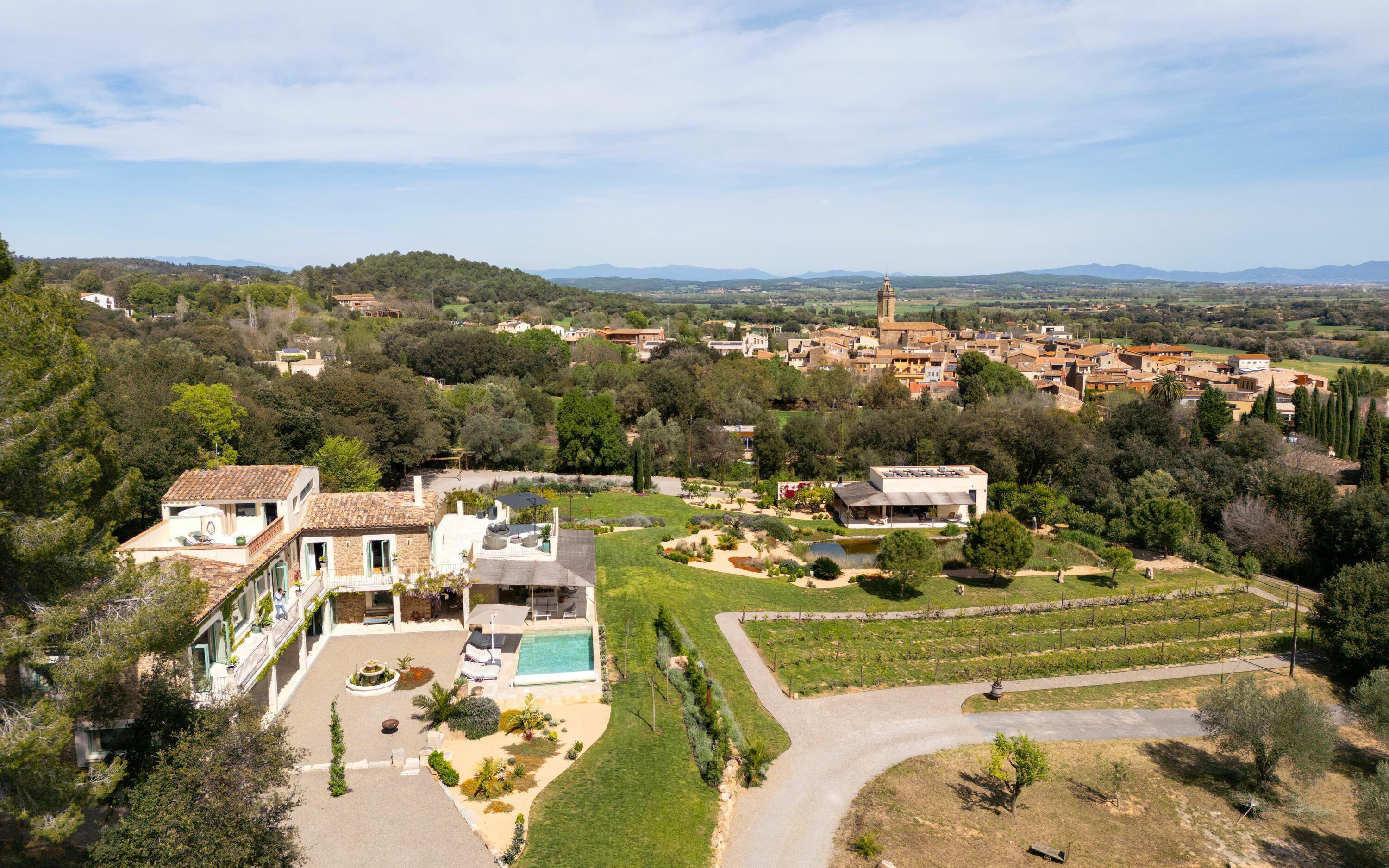 Zeer exclusieve Masia in het achterland van de Costa Brava. Met eig in Rupia, Spanje voor 14 personen foto 54