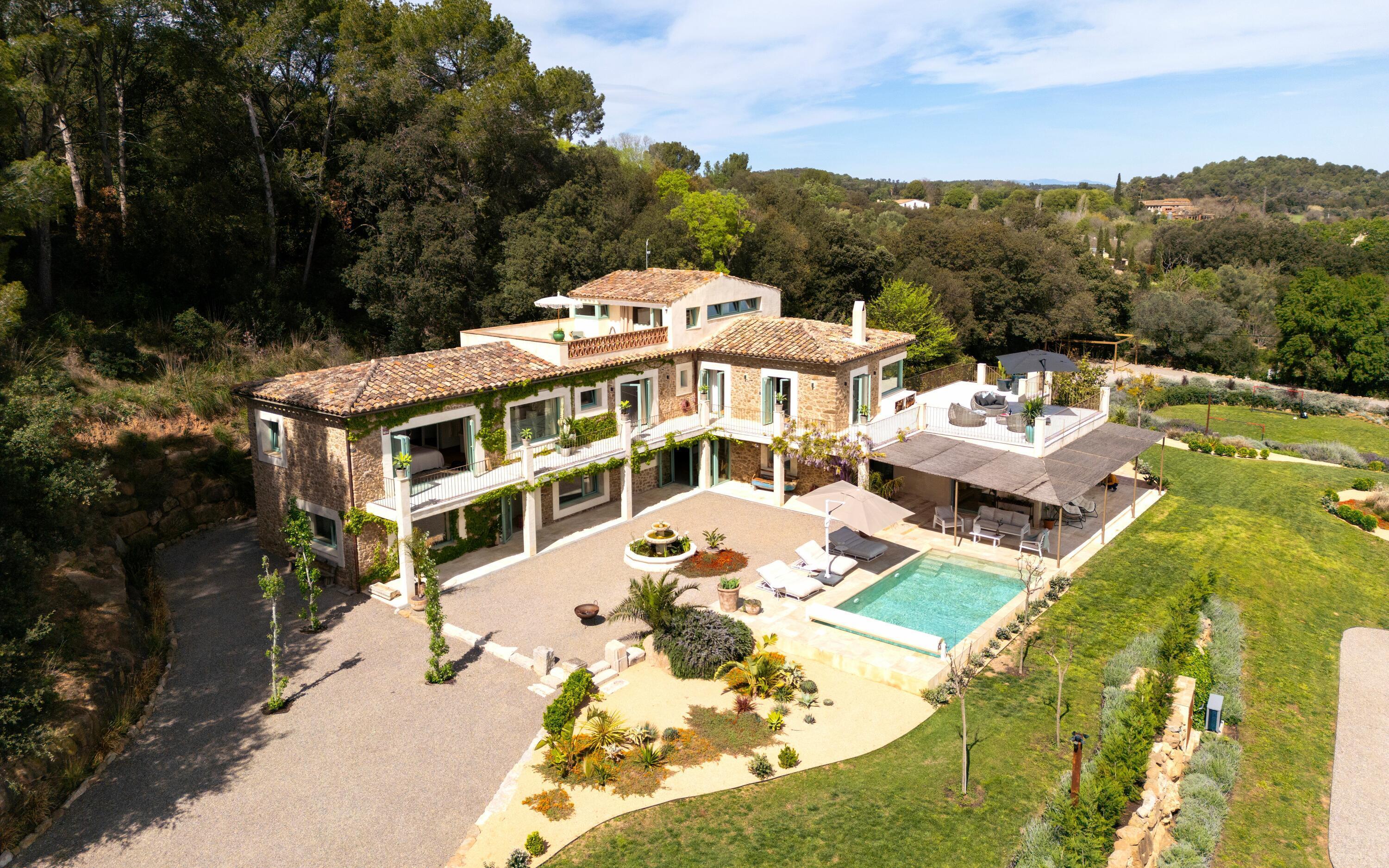 Zeer exclusieve Masia in het achterland van de Costa Brava. Met eig in Rupia, Spanje voor 14 personen foto 5