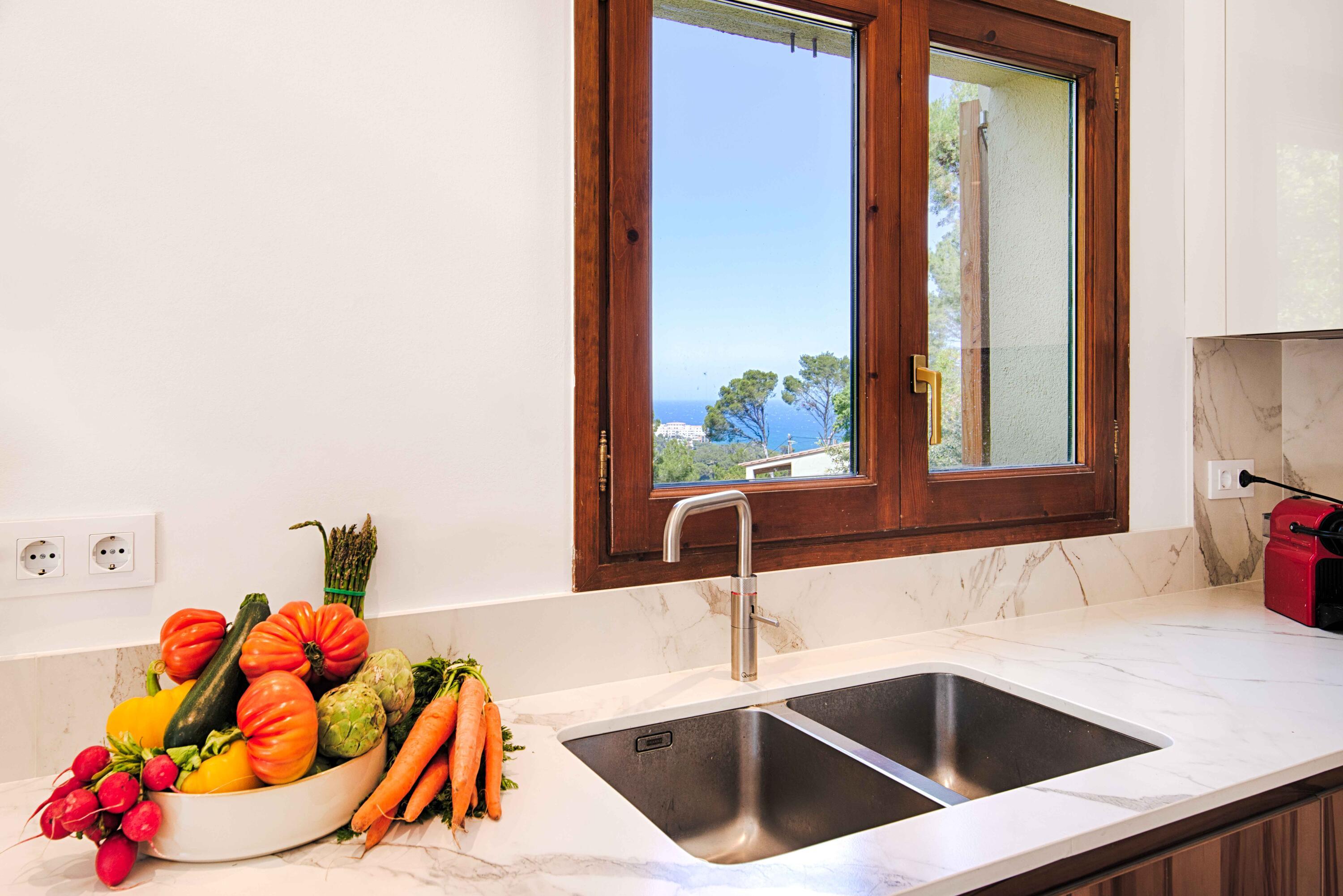 CV145 - Casa Romani Casa Romani is een heerlijk rustig gelegen vakantiewoning in Begur, Spanje voor 7 personen foto 19