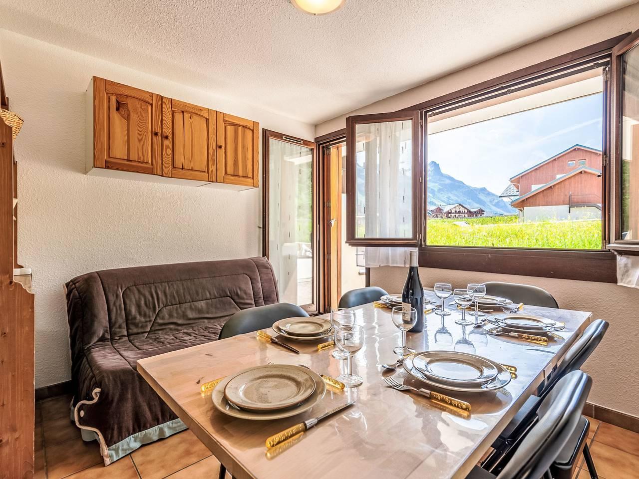 Les Olympiques (Tignes 1800) met 1 slaapkamer en terras in Tignes, Massif de la Vanoise, Frankrijk voor 4 personen foto 2