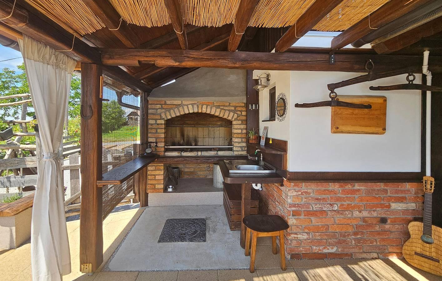 Gezellig vakantiehuisje met 2 slaapkamers, zwembad en terras in de buurt in Sisak-Moslavina, Kroatië voor 6 personen foto 24