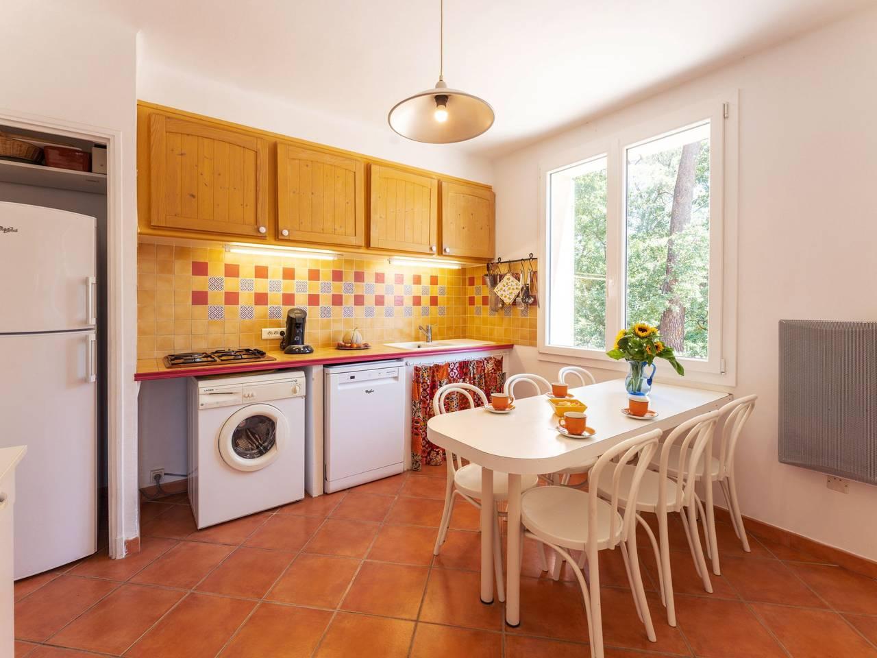 Vakantiehuis in Gordes, Frankrijk voor 7 personen foto 2