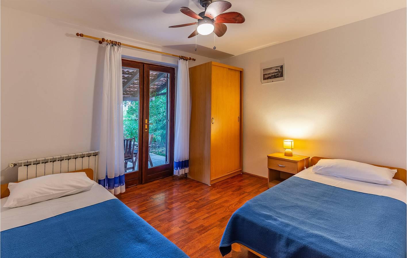 Gezellig appartement op 1 km van het strand, met terras in Banjole, Zuidkust Istrië, Kroatië voor 6 personen foto 19