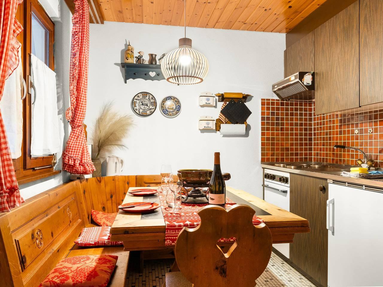 Vakantieappartement met speeltuin en 1 slaapkamer en balkon in Ernen, Aletsch Arena, Zwitserland voor 2 personen foto 15