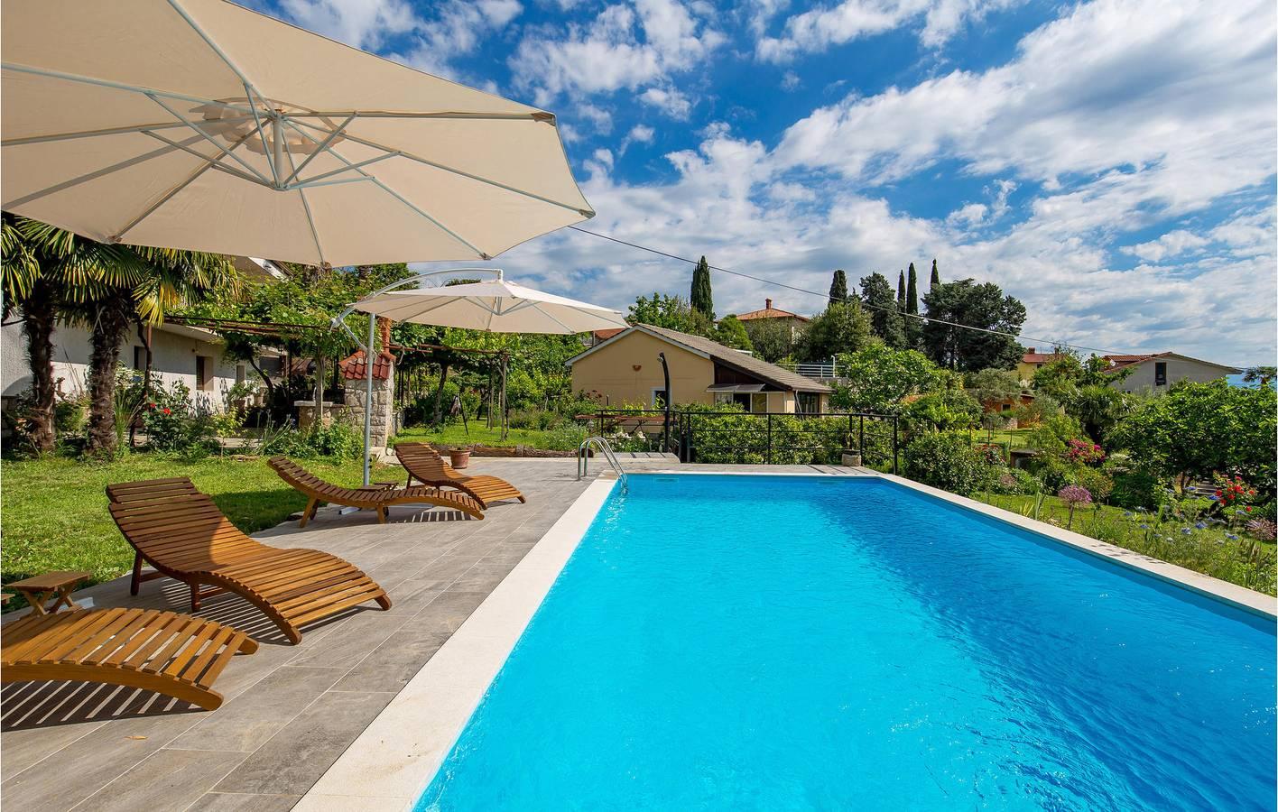 Vakantieappartement in Ika foto 11