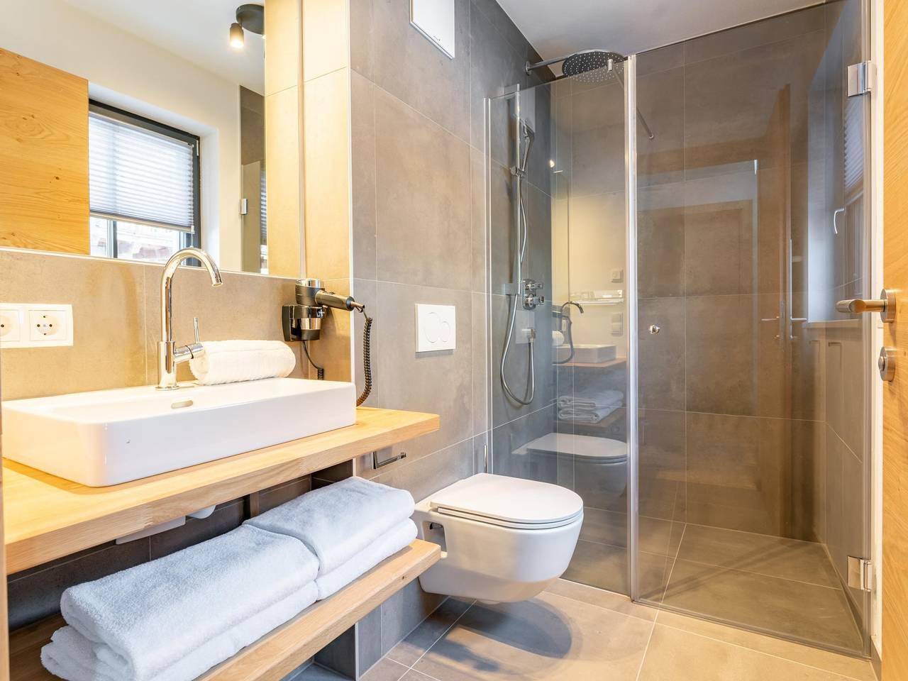 Zeer luxe lodge met wijnkoeler en open haard in Niedernsill, Pinzgau, Oostenrijk voor 8 personen foto 25