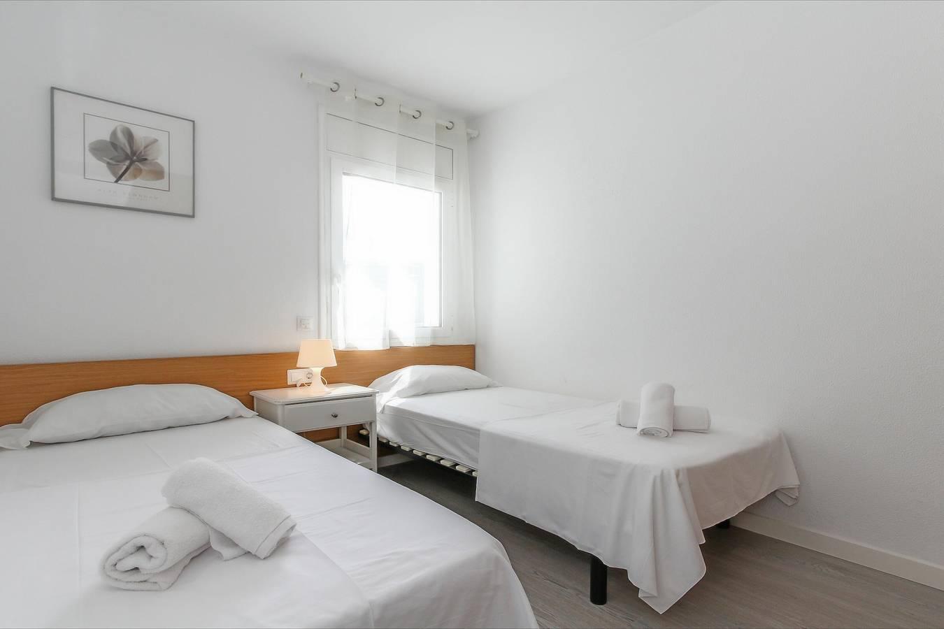 Gezellig nieuw appartement, strand 150m, internet in Central Lloret de Mar, Lloret de Mar, Spanje voor 6 personen foto 24