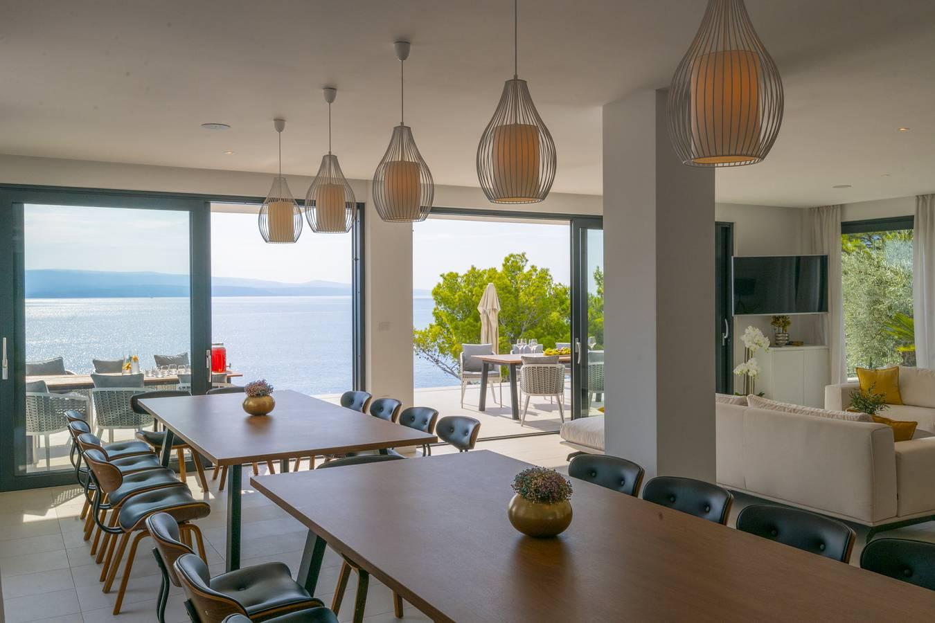 Villa met balkon/terras in Makarska Riviera, Kroatië voor 18 personen foto 22