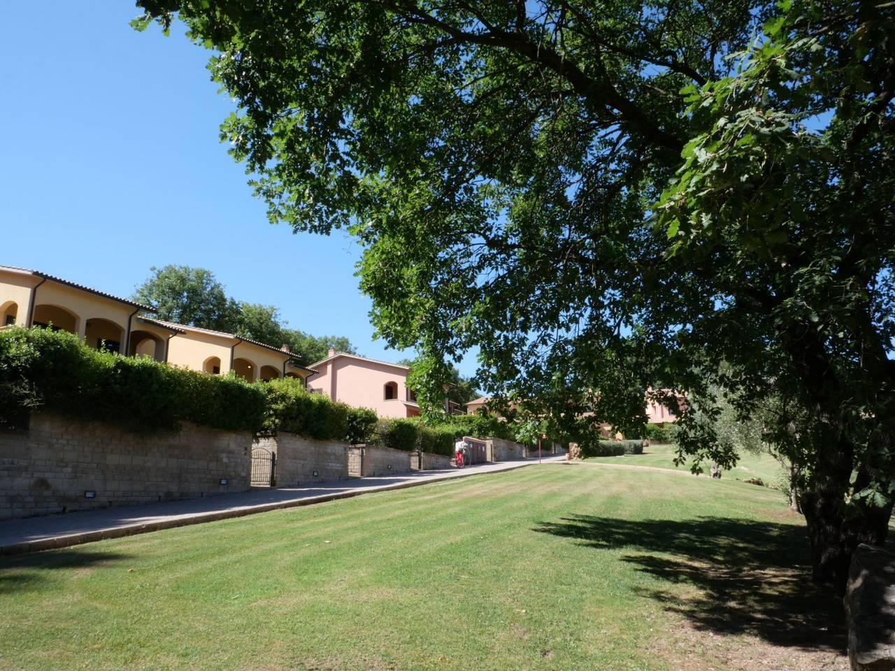 Vakantieappartement met hottub en zwembad in Sorano, Provincie Grosseto, Italië voor 4 personen foto 18