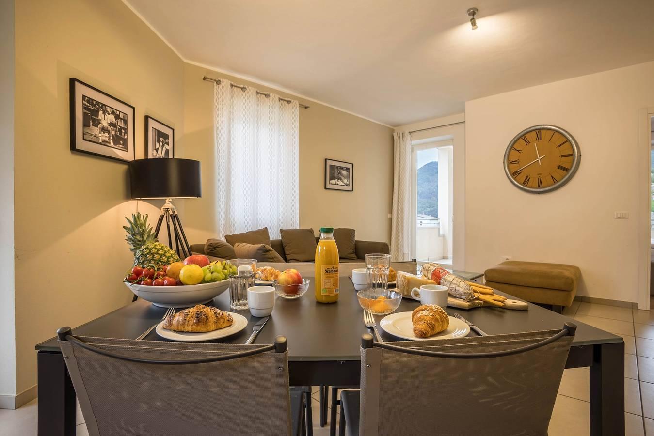 Appartement 'La Villa Tesoro' met Uitzicht op het Meer, Gedeeld in Tignale, Garda Bergen, Italië voor 6 personen foto 21