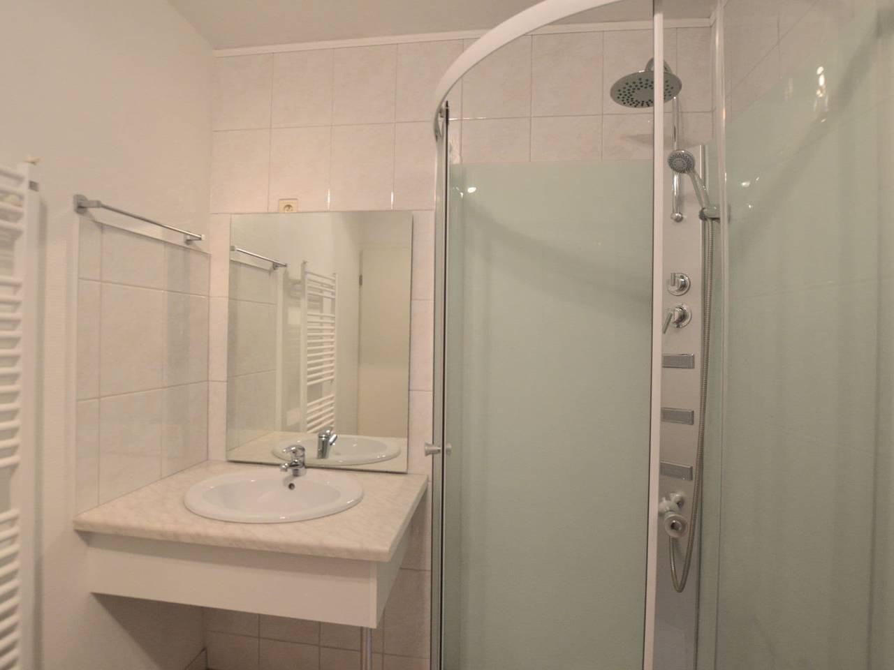 Vakantiehuis in Robertville bij Meer & Sauna in Robertville (België), Weismes, België voor 13 personen foto 20