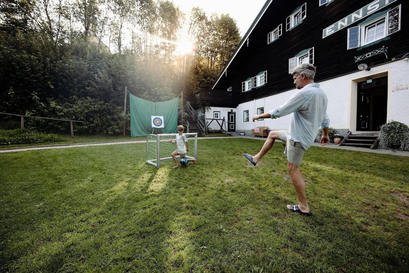 Vakantiehuis, douche, Wc, 4 of meer slaapkamers in Tauern, Oostenrijk voor 14 personen foto 20