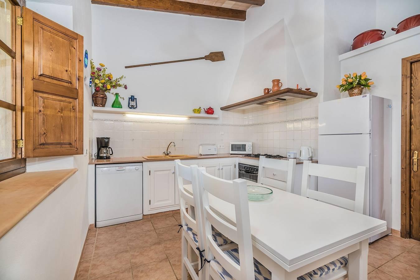 Vakantiehuis met privézwembad en zwembad in Pollença, Noord-Mallorca, Spanje voor 6 personen foto 19