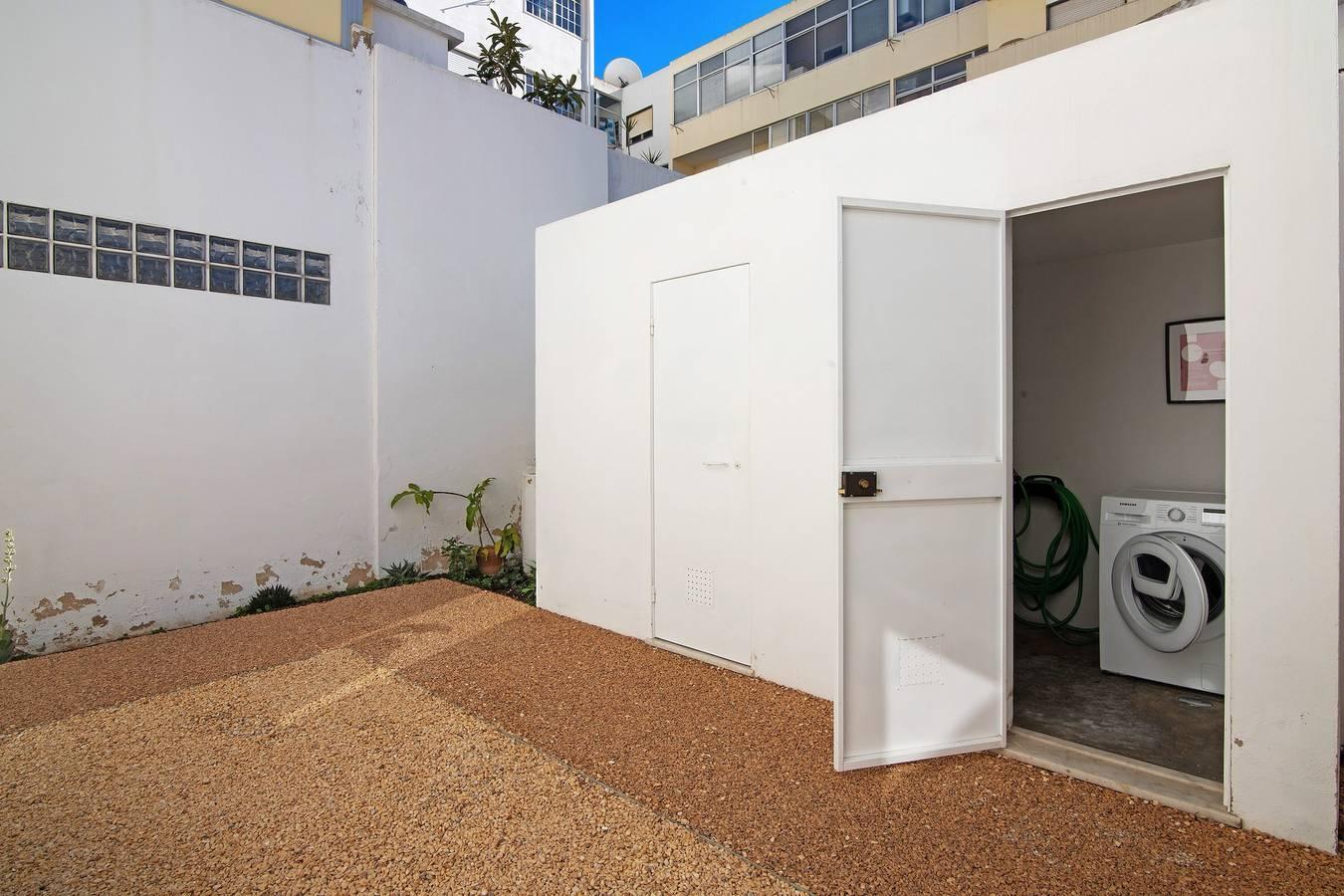 Studio 'Casa Vermelha I' met terras, Wi-Fi & airconditioning in Sé (Faro), Faro, Portugal voor 2 personen foto 24