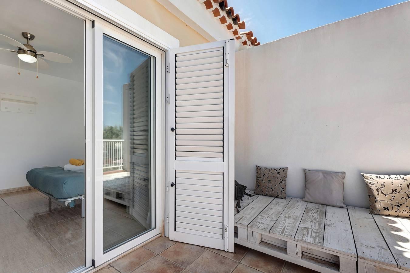 Mooi appartement in Costa Silencio met zwembad, Wi-Fi, tuin & in Costa del Silencio, Arona, Spanje voor 2 personen foto 23