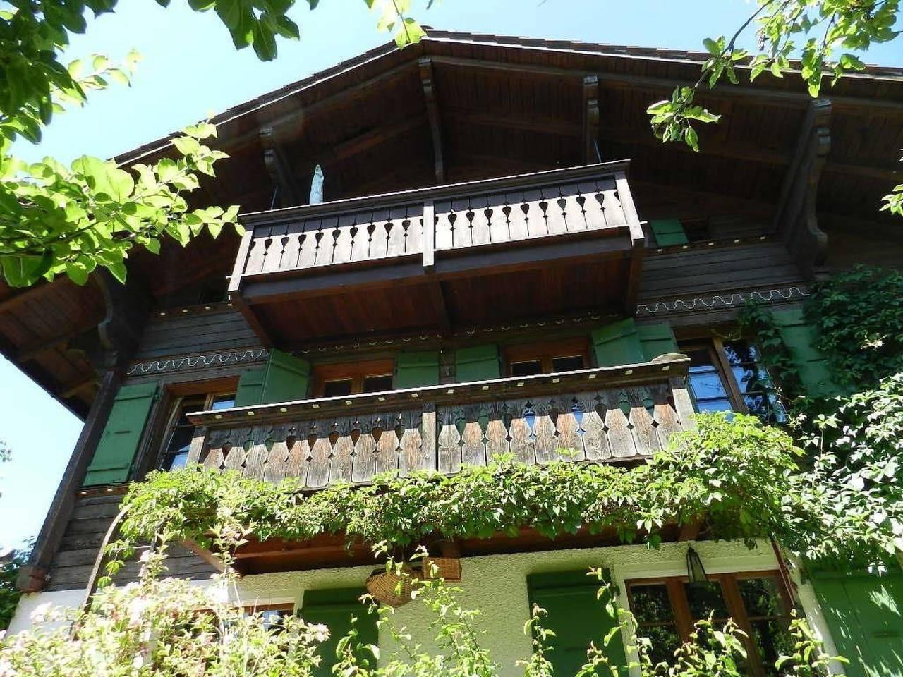 Im Wiesengrund in Gstaad, Saanen, Zwitserland voor 4 personen foto 3