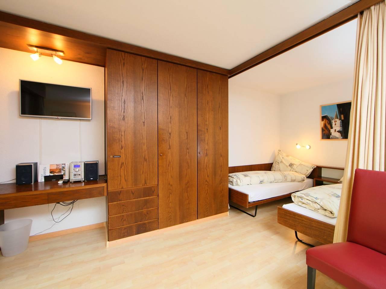 Vakantieappartement met 1 slaapkamer en balkon in Leukerbad, Wallis, Zwitserland voor 4 personen foto 9
