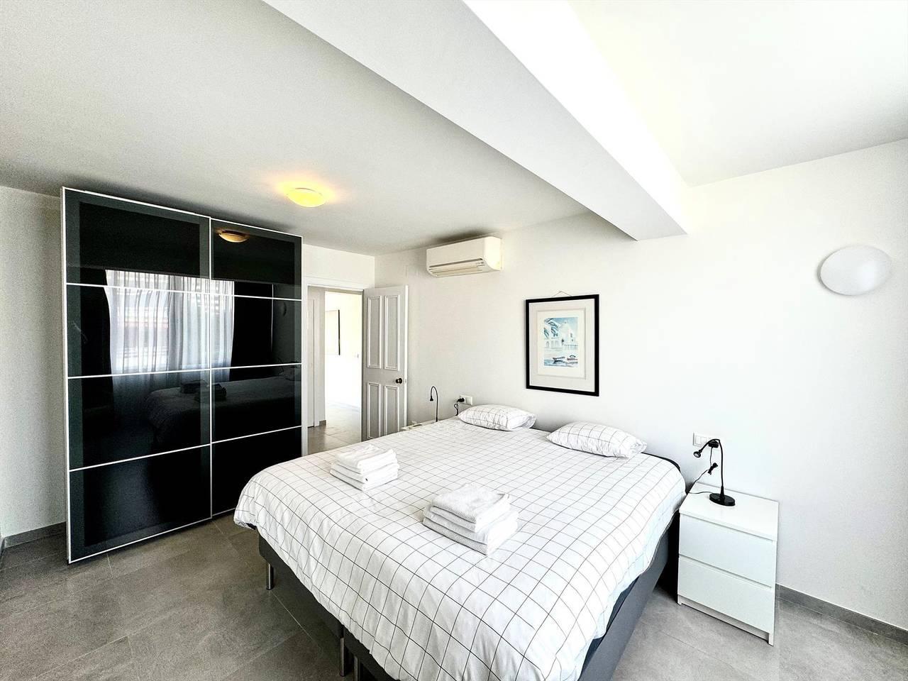 Vista playa in La Carihuela, Torremolinos, Spanje voor 4 personen foto 19