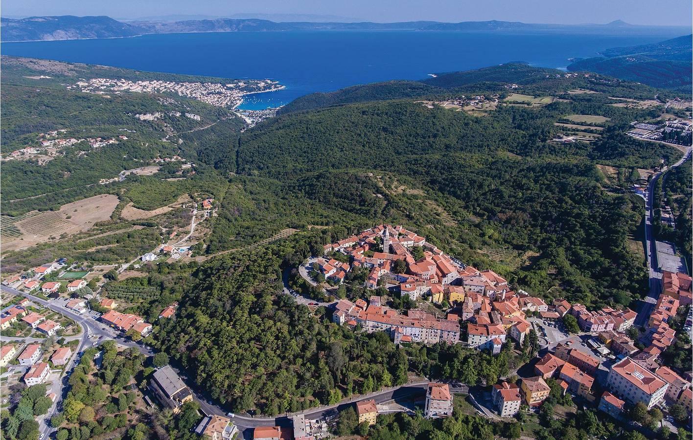 Charmant appartement met zwembad en terras vlakbij restaurant Tri in Kršan, Oostkust Istrië, Kroatië voor 5 personen foto 19