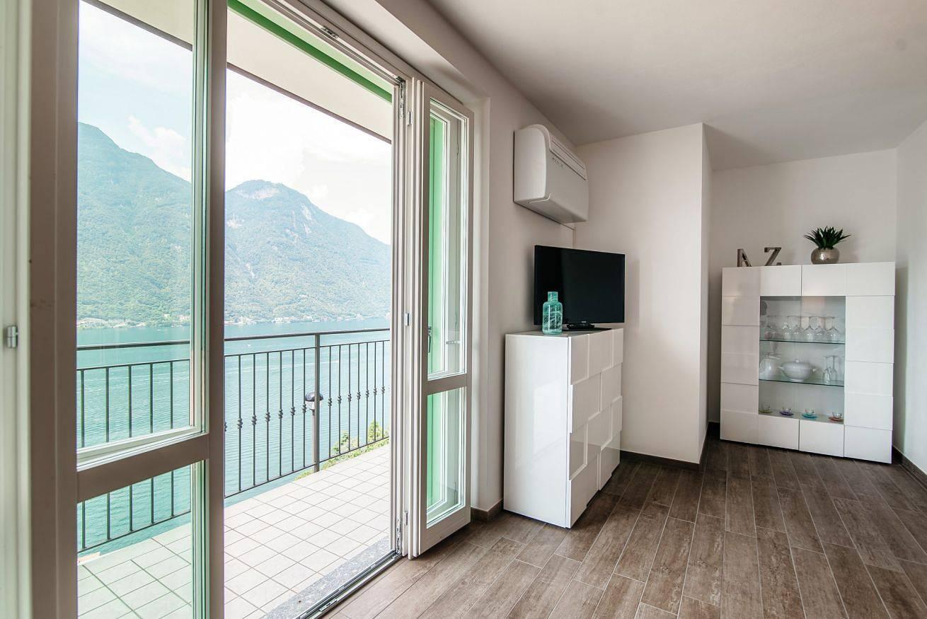 Vakantieappartement met uitzicht op het meer in Comomeer, Italië voor 4 personen foto 22