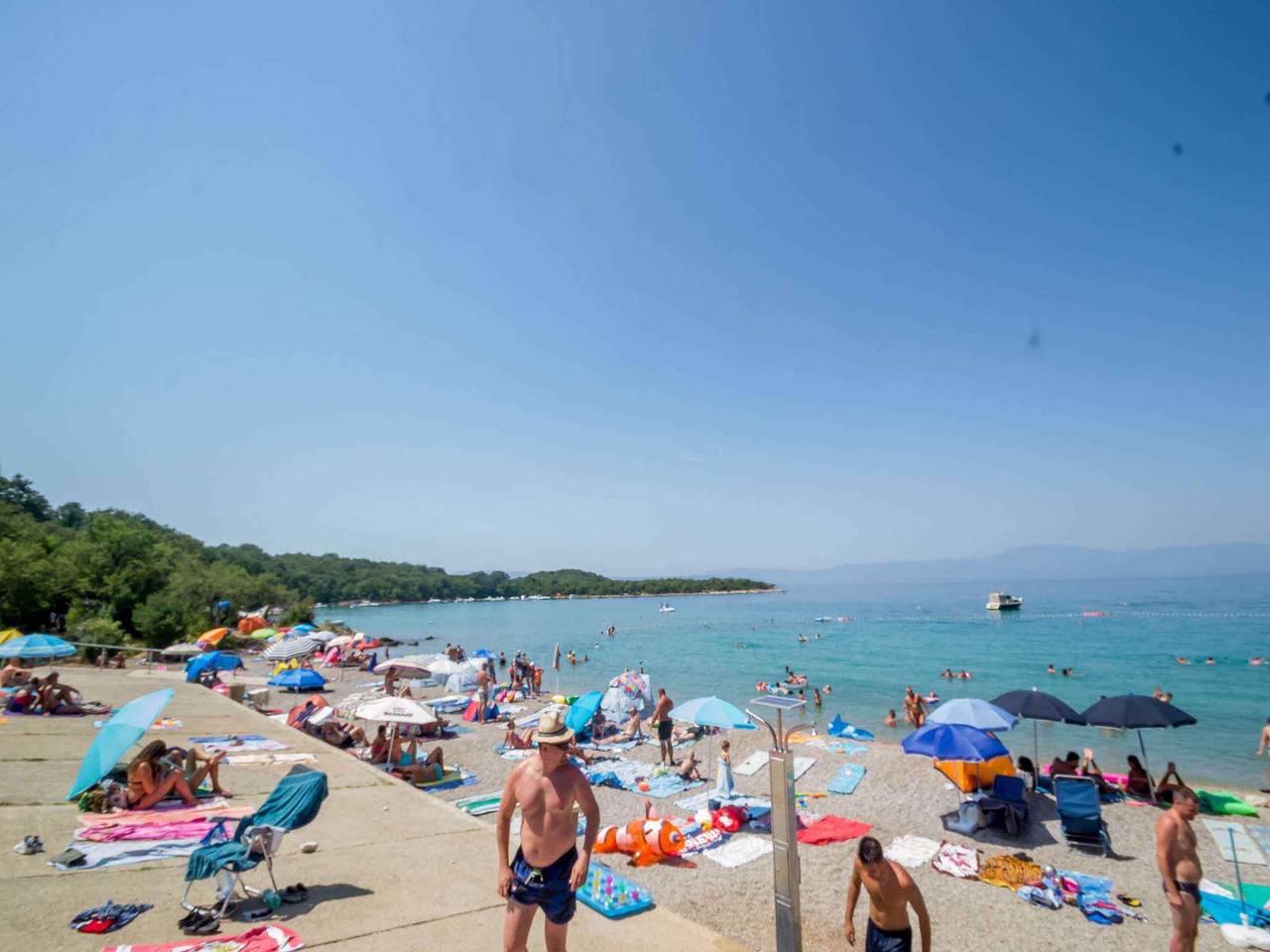 Vakantiewoning met terras in Beach for childs (no dogs), Njivice, Kroatië voor 6 personen foto 21