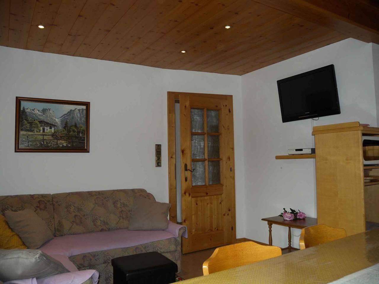 Vakantiewoning aan de rand van het dorp in St. Johann in Tirol, Kaisergebirge, Oostenrijk voor 8 personen foto 19