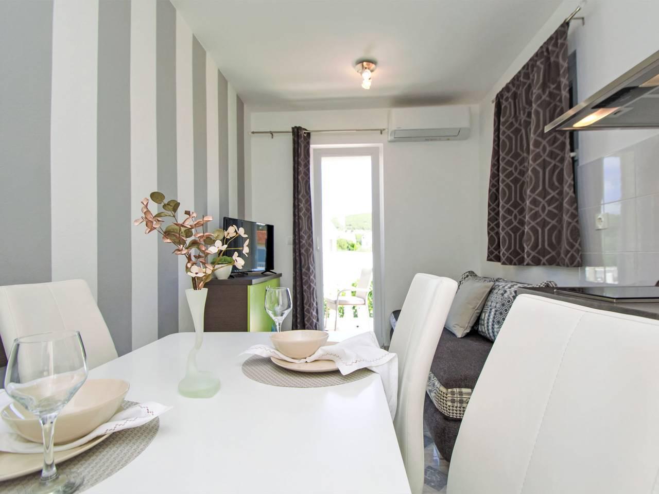 Vakantieappartement in Tribunj, Kroatië voor 4 personen foto 8