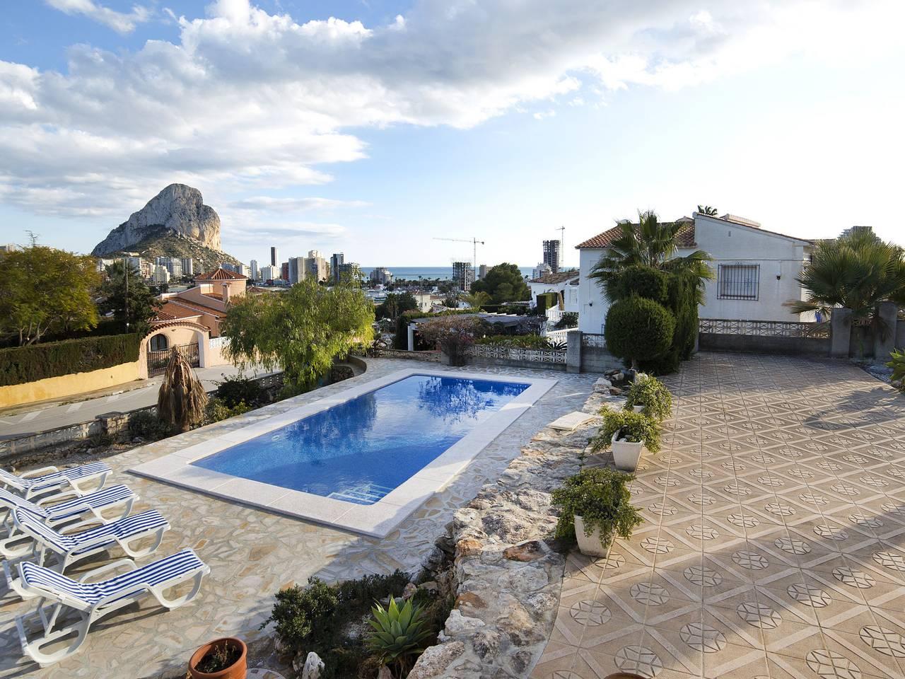 Vakantiehuis met privézwembad en zeezicht in Marisol Park, Calpe, Spanje voor 6 personen foto 3