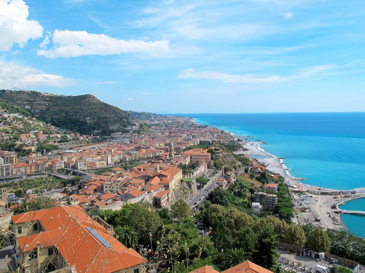 Vakantieappartement met zeezicht en hond toegestaan in Ventimiglia, Italië voor 4 personen foto 24