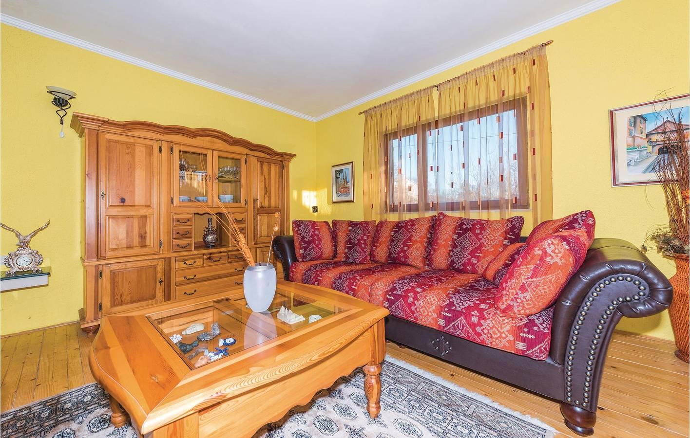 Ruim appartement met 1 slaapkamer, zwembad, wifi en een volledig in Dalmatian Zagora, Kroatië voor 6 personen foto 24