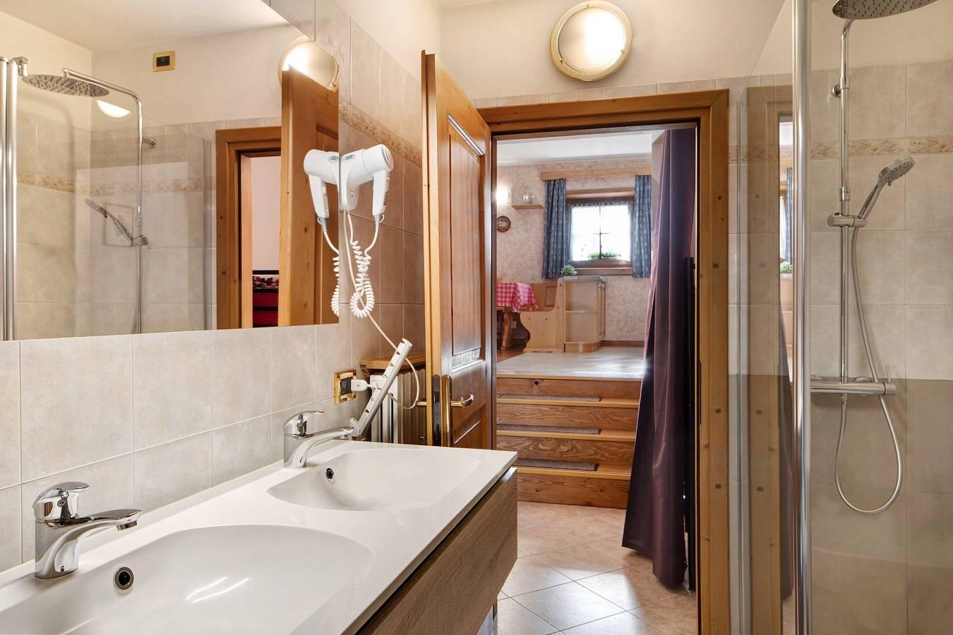 Appartement Chalet Maffins 1 bij de skiliften in Livigno (Town), Livigno, Italië voor 8 personen foto 21