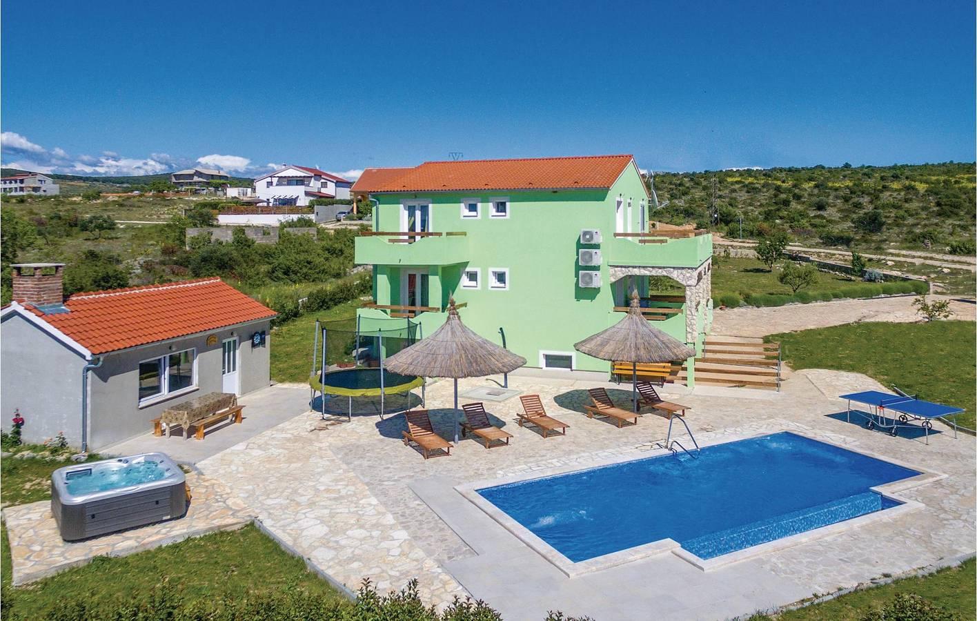 Charmant appartement met 2 slaapkamers, een seizoensgebonden zwembad in Pakoštane, Zadar, Kroatië voor 11 personen foto 21