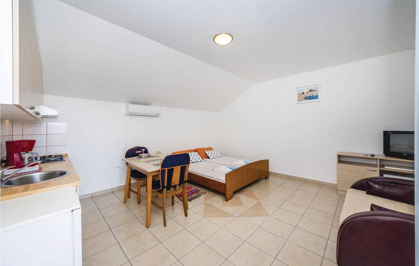 Modern appartement met zwembad, keuken, wifi en parkeergelegenheid in Pakoštane, Zadar, Kroatië voor 2 personen foto 20