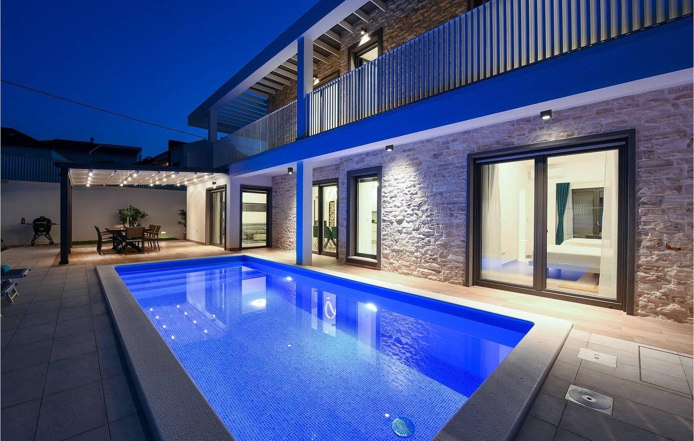 Ruim appartement van 150 m² met zwembad, wifi in Zadar Stad, Zadar (Municipality), Kroatië voor 8 personen foto 24