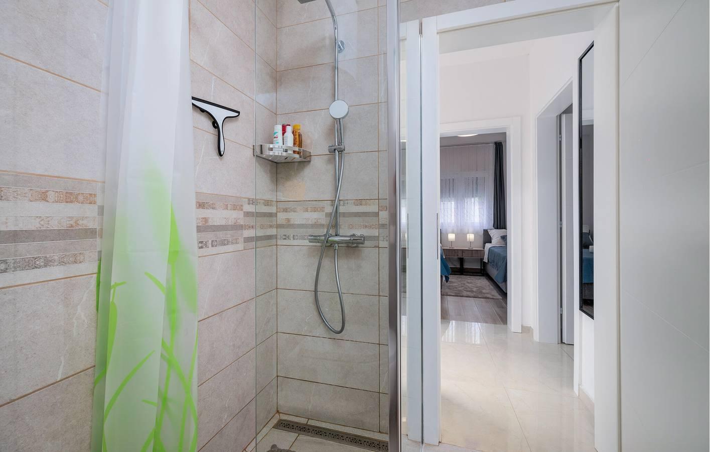 Charmant appartement met 1 slaapkamer vlak bij het strand in Fažana, Zuidkust Istrië, Kroatië voor 4 personen foto 21