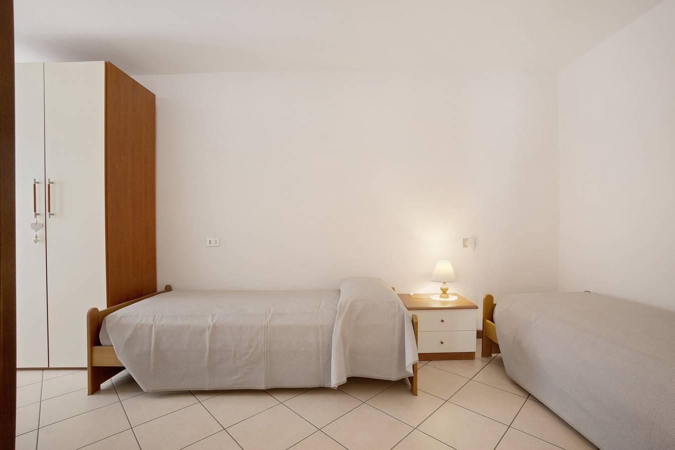 Appartement "Stella del Garda 2" met uitzicht op het meer in Tignale, Garda Bergen, Italië voor 4 personen foto 21