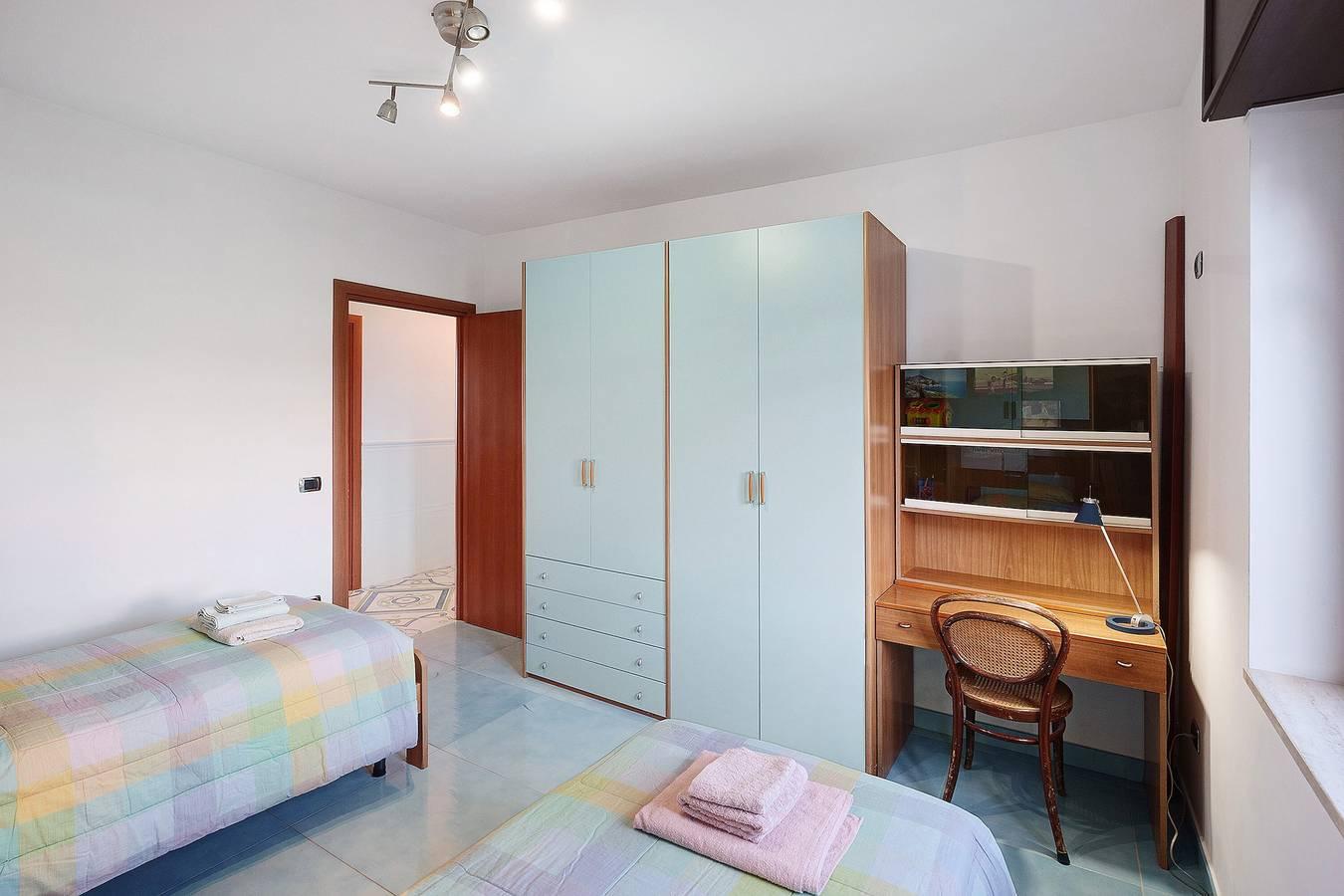 Vakantieappartement 'Casa Isabea' met zeezicht, 2 balkons, tuin in Pozzuoli, Provincie Naples, Italië voor 4 personen foto 21