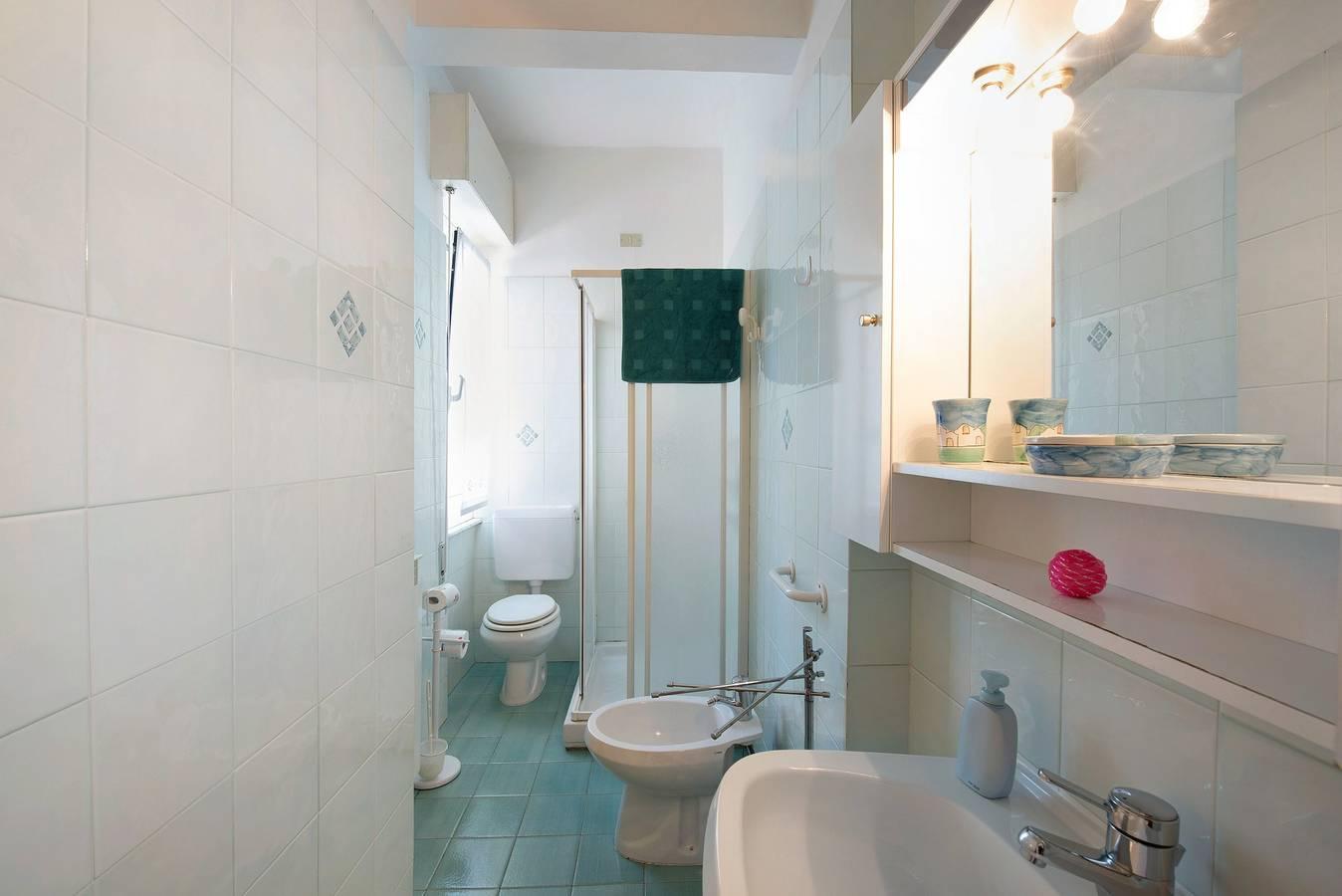 Appartement "Trilocale Mazzini con 2 balconi" dichtbij de zee in Bagni Elena, Varazze, Italië voor 6 personen foto 19