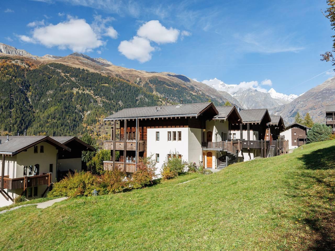 Vakantieappartement met speeltuin en 1 slaapkamer en balkon in Ernen, Aletsch Arena, Zwitserland voor 2 personen foto 6