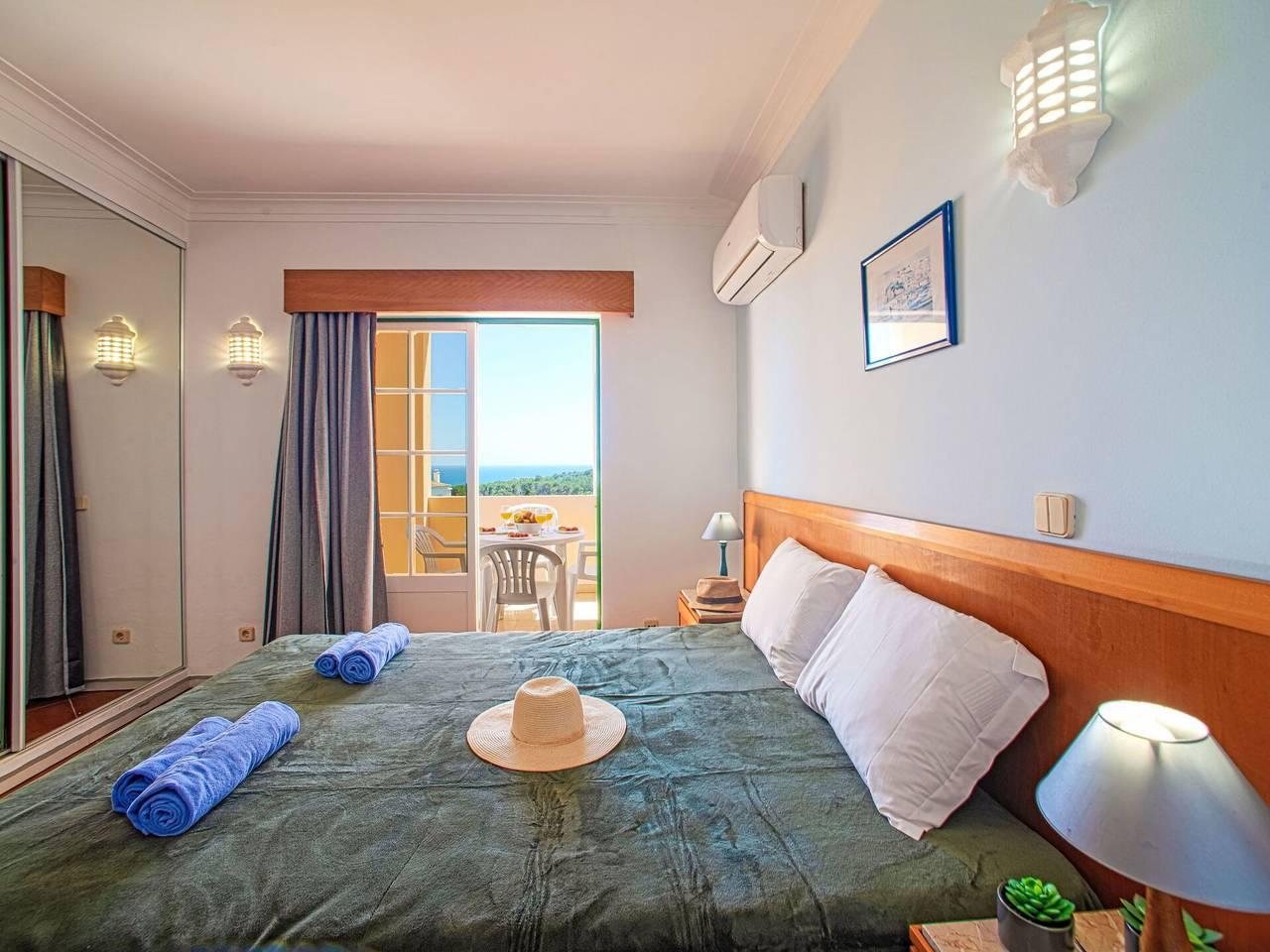 Vakantieappartement met zwembad en ligging bij zee in Alvor, Portugal voor 6 personen foto 22