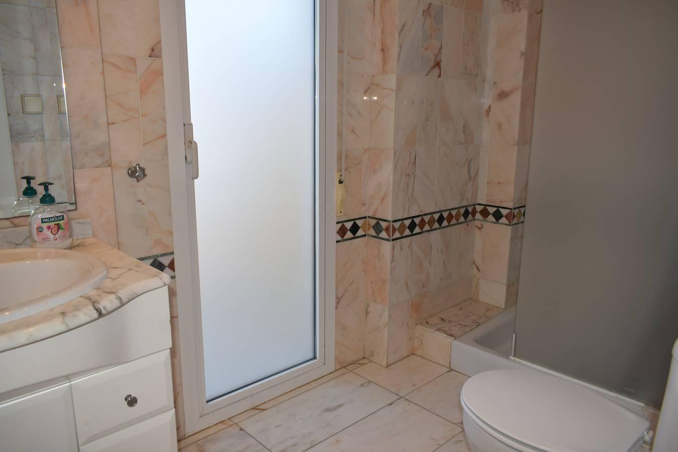 Vakantieappartement met zwembad en ligging bij zee in El Palmar, Costa Blanca, Spanje voor 10 personen foto 20