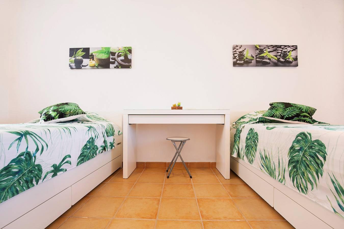 Villa 'Dayely' met bergzicht, zwembad, tuin en wifi in Tamaragua, La Oliva, Spanje voor 6 personen foto 21