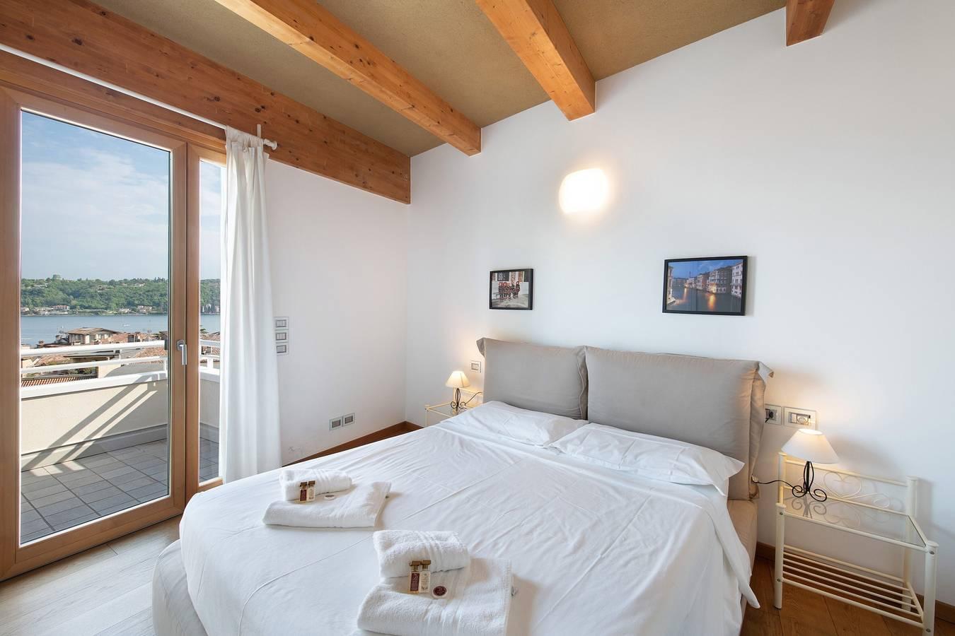 Vakantieappartement in Salò foto 8