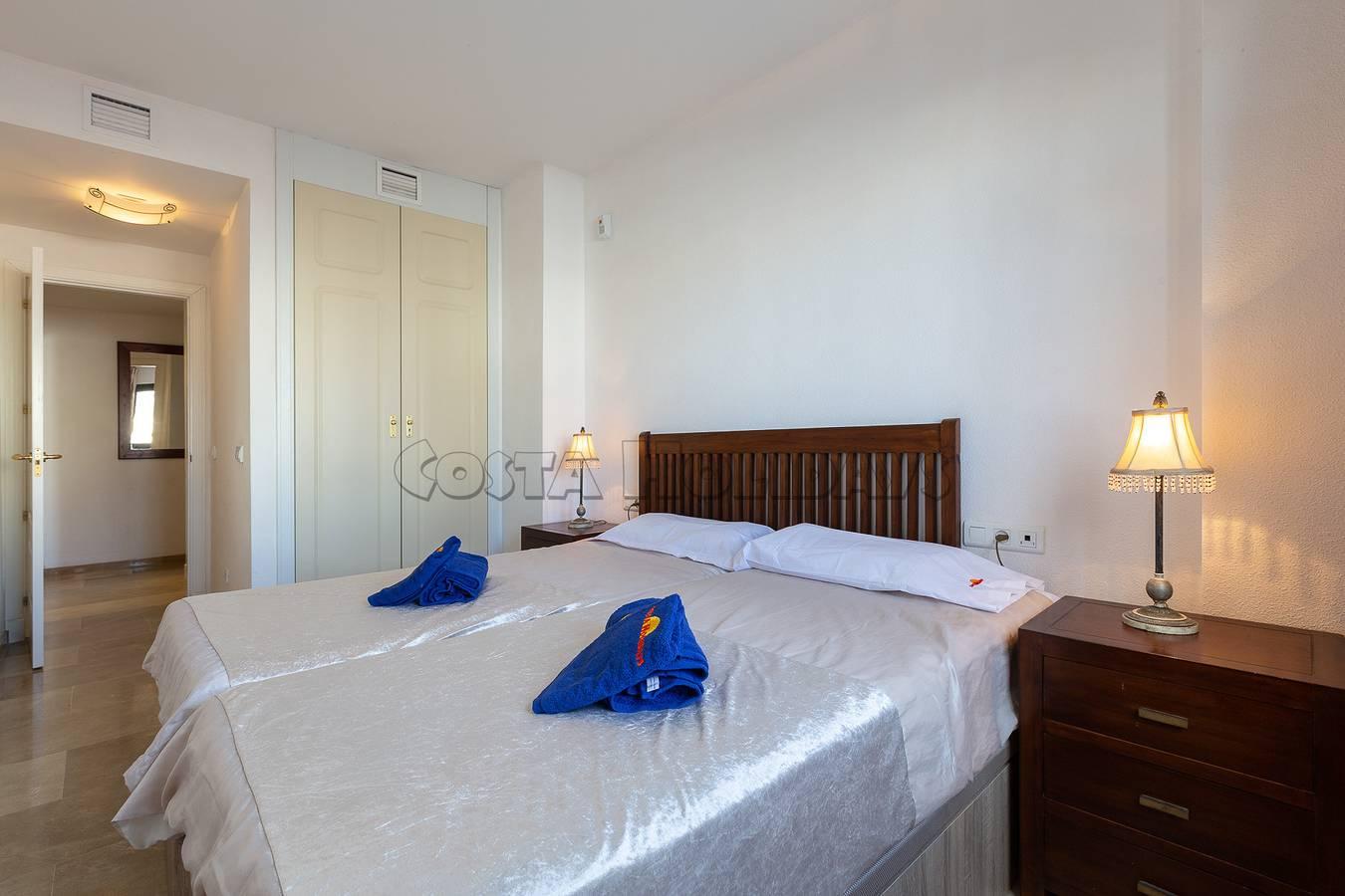 Marina real 213 in Playa Gaviotas, Manilva, Spanje voor 4 personen foto 21