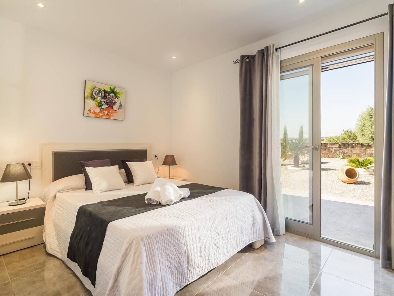 Vakantiehuis met zwembad en airconditioning in Ariany, Spanje voor 5 personen foto 23