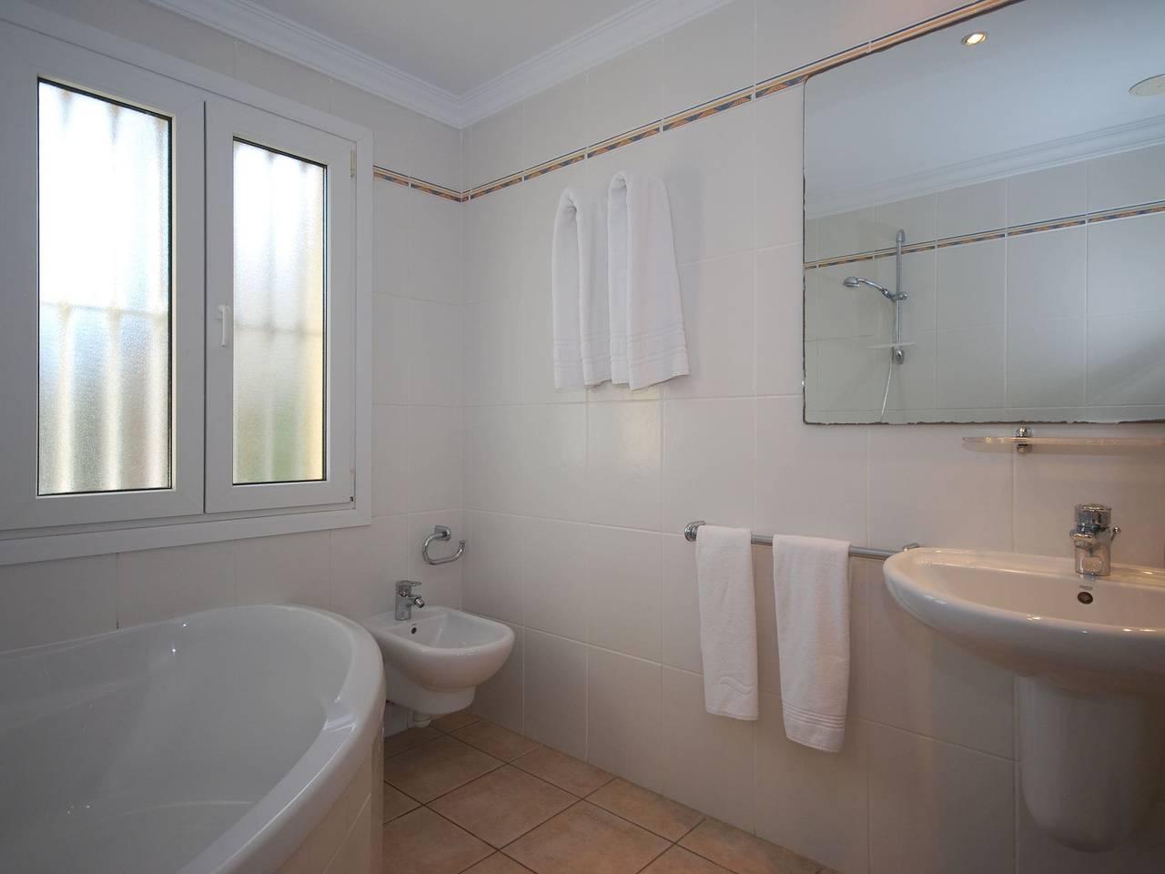 Kustvilla met wellness in Oliva, Costa Blanca, Spanje voor 6 personen foto 21
