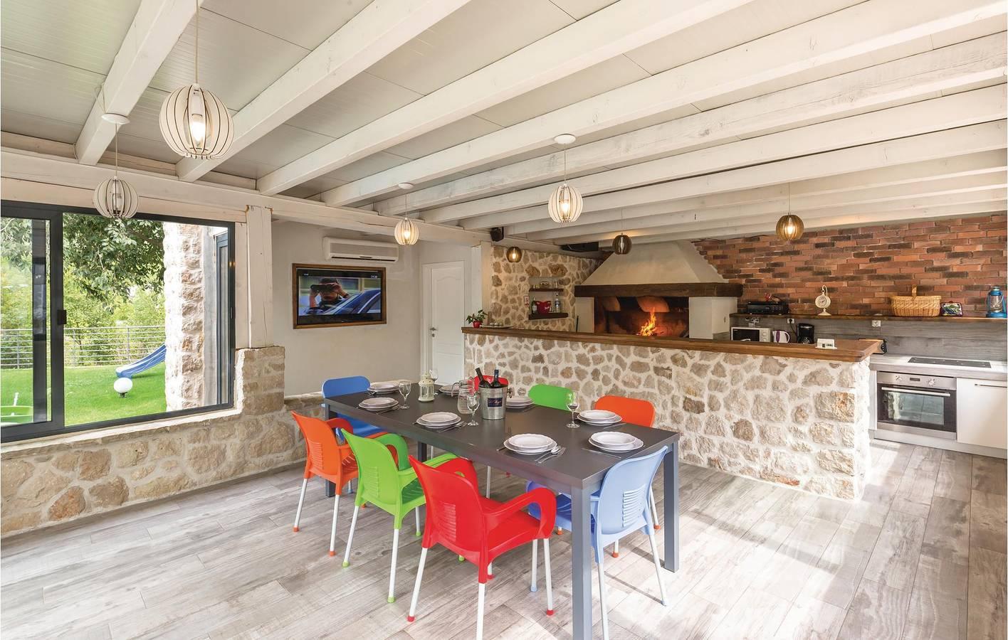 Ruim appartement met zwembad, wifi en terras in Makarska Riviera, Kroatië voor 15 personen foto 22
