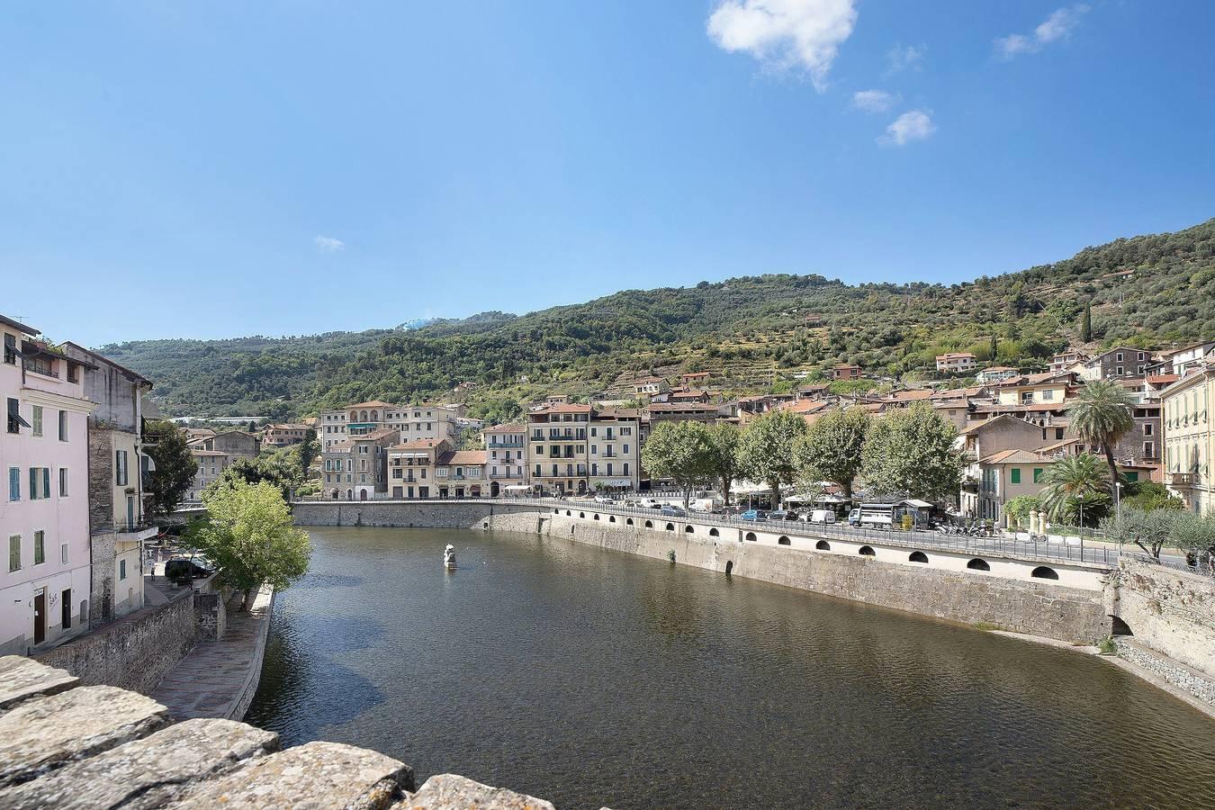 Appartement "La stanza segreta platinum" met balkon & Wi-Fi in Dolceacqua, Italië voor 2 personen foto 25